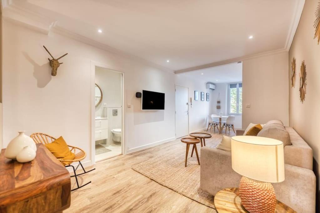 Appartement Neuf Centre Ville Et Plage A Proximite Saint-Raphaël Dış mekan fotoğraf